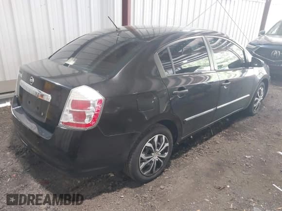 ✅ 2010 Nissan Sentra SR • VIN: 3N1AB6AP6AL703283 • Lot: 42985827. Wystawiony na IAAI z przebiegiem 113 484 mil. Bezpłatny archiwum sprzedaży aukcyjnych z USA i szczegółowy raport historii pojazdu na DreamBid. Zdjęcie 4.