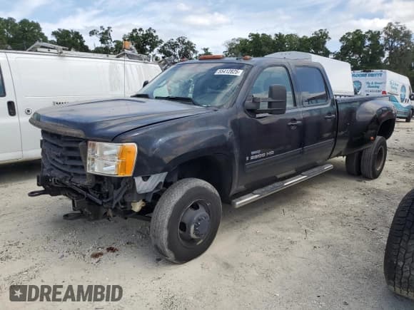 ✅ 2007 GMC Sierra 3500HD DRW SLE2 • VIN: 1GTJK33697F557321 • Lot: 55412825. Wystawiony na Copart z przebiegiem 311 177 mil. Bezpłatny archiwum sprzedaży aukcyjnych z USA i szczegółowy raport historii pojazdu na DreamBid. Zdjęcie 1.