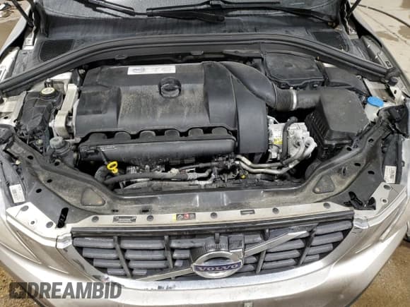 ✅ 2013 Volvo XC60 T6 • VIN: YV4902DZ2D2383149 • Lot: 41796975. Listed on Copart with 171,840 mi. Free auction sales archive from the USA and detailed vehicle history report at DreamBid. Image 14.