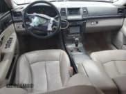 ✅ 2008 Kia Amanti • VIN: KNALD125285144581 • Лот: 60890825. Опубликован ранее на Copart с пробегом 156 263 миль. Бесплатный доступ к архиву аукционных продаж из США и подробный отчёт об истории автомобиля на DreamBid. Изображение 8.