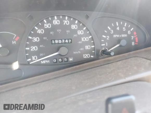 ✅ 2001 Ford Escort ZX2 • VIN: 3FAFP11381R123590 • Lot: 41877802. Listed on IAAI with 190,747 mi. Free auction sales archive from the USA and detailed vehicle history report at DreamBid. Image 7.