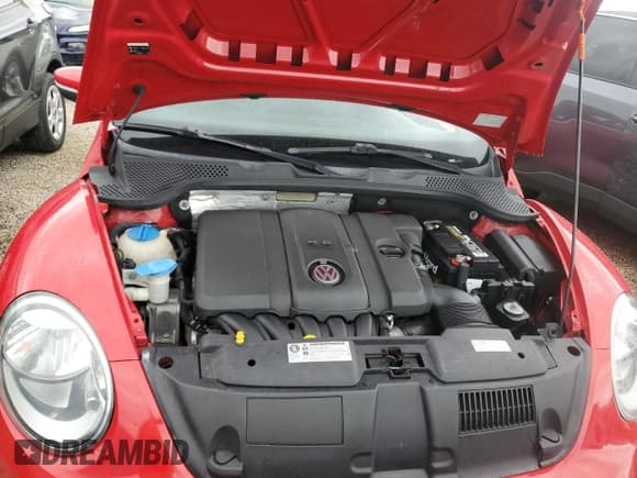 ✅ 2014 Volkswagen Beetle 2.5L • VIN: 3VW5P7AT0EM803041 • Лот: 73660644. Опубликован ранее на Copart с пробегом Не указан. Бесплатный доступ к архиву аукционных продаж из США и подробный отчёт об истории автомобиля на DreamBid. Изображение 11.