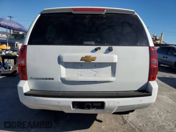 2013 Chevrolet Suburban LT с VIN 1GNSKJE7XDR130505, выставлен на аукционе Copart как лот 71925415 с пробегом 293 158 миль миль и Списание • Salvage title. История ставок и продаж доступна на DreamBid. Изображение 6.