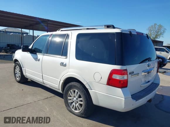 ✅ 2012 Ford Expedition Limited • VIN: 1FMJU1K57CEF12610 • Lot: 43784008. Listed on IAAI with 229,468 mi. Free auction sales archive from the USA and detailed vehicle history report at DreamBid. Image 3.
