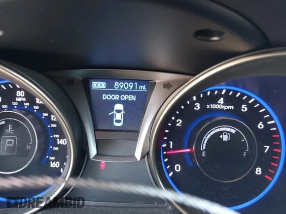 ✅ 2013 Hyundai Genesis Coupe 2.0T • VIN: KMHHT6KD8DU082972 • Lot: 42576823. Wystawiony na IAAI z przebiegiem 89 091 mil. Bezpłatny archiwum sprzedaży aukcyjnych z USA i szczegółowy raport historii pojazdu na DreamBid. Zdjęcie 15.