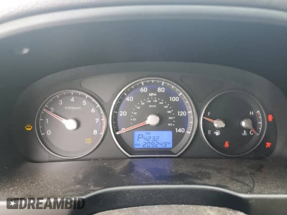 2011 Hyundai Santa Fe Limited с VIN 5XYZKDAG4BG088911, выставлен на аукционе Copart как лот 72110384 с пробегом 209 249 миль миль и Списание • Salvage title. История ставок и продаж доступна на DreamBid. Изображение 9.