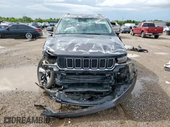 2022 Jeep Grand Cherokee Limited with VIN 1C4RJGBG9N8568389, listed as a Copart auction lot 64076375 with 37,206 mi miles and Salvage title. Bid and sale history available at DreamBid. Image 5.
