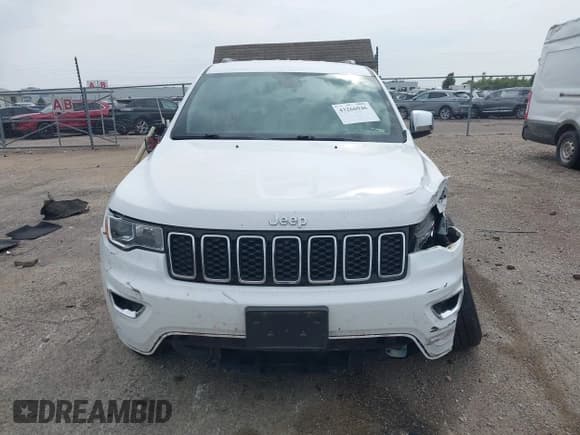 ✅ 2018 Jeep Grand Cherokee Limited • VIN: 1C4RJFBG5JC484944 • Lot: 43266946. Listed on IAAI with 119,350 mi. Free auction sales archive from the USA and detailed vehicle history report at DreamBid. Image 12.