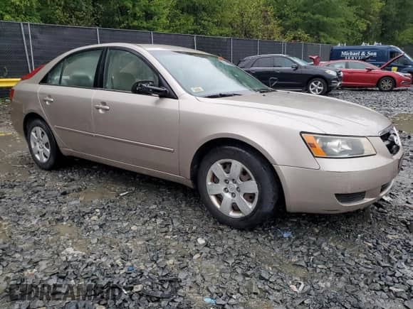 2008 Hyundai Sonata GLS с VIN 5NPET46C48H345617, выставлен на аукционе Copart как лот 72825364 с пробегом 271 804 миль миль и Списание • Salvage title. История ставок и продаж доступна на DreamBid. Изображение 4.