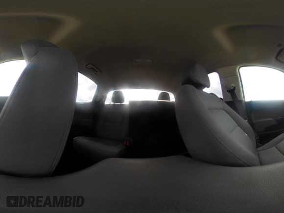 ✅ 2018 Chevrolet Colorado 2WD Work Truck • VIN: 1GCGSBEA8J1297939 • Lot: 40878510. Wystawiony na IAAI z przebiegiem 68 009 mil. Bezpłatny archiwum sprzedaży aukcyjnych z USA i szczegółowy raport historii pojazdu na DreamBid. Zdjęcie 18.