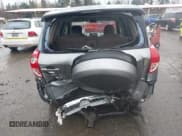 ✅ 2008 Toyota RAV4 • VIN: JTMBK33V485053388 • Лот: 43911582. Опубликован ранее на IAAI с пробегом 213 167 миль. Бесплатный доступ к архиву аукционных продаж из США и подробный отчёт об истории автомобиля на DreamBid. Изображение 6.