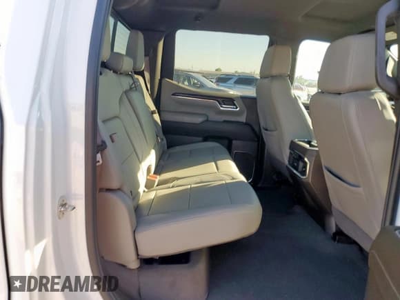 ✅ 2024 GMC Sierra 1500 SLT • VIN: 1GTUUDE81RZ252912 • Лот: 86103365. Опубликован ранее на Copart с пробегом 72 352 миль. Бесплатный доступ к архиву аукционных продаж из США и подробный отчёт об истории автомобиля на DreamBid. Изображение 10.