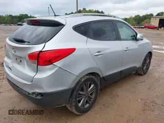2015 Hyundai Tucson SE z VIN KM8JU3AG9FU994960, wystawiony jako IAAI lot #43333099 z przebiegiem 132 985 mil mil oraz . Historia ofert i sprzedaży dostępna na DreamBid. Obrazek 4.