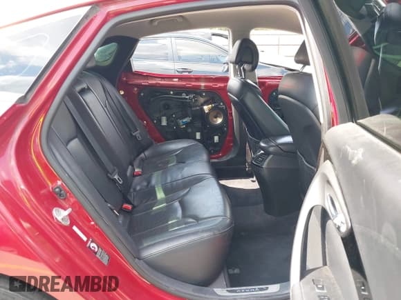 ✅ 2016 Hyundai Azera • VIN: KMHFG4JG3GA501330 • Лот: 42134317. Опубликован ранее на IAAI с пробегом 231 738 миль. Бесплатный доступ к архиву аукционных продаж из США и подробный отчёт об истории автомобиля на DreamBid. Изображение 8.