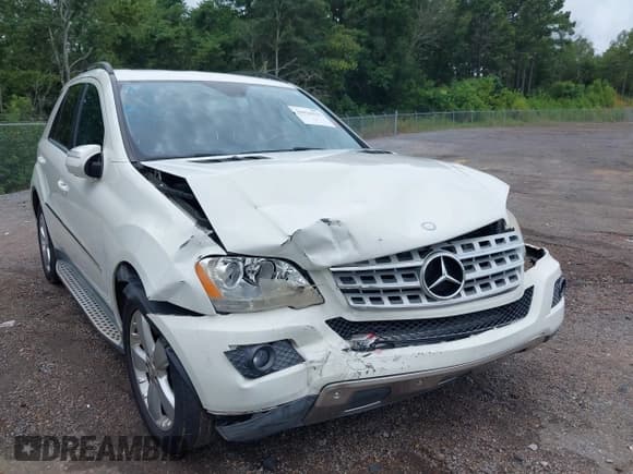 ✅ 2010 Mercedes-Benz M 350 • VIN: 4JGBB5GB5AA603377 • Lot: 39926525. Listed on IAAI with 223,308 mi. Free auction sales archive from the USA and detailed vehicle history report at DreamBid. Image 6.