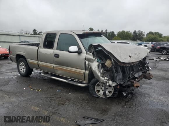 ✅ 2002 Chevrolet Silverado 1500 LS • VIN: 1GCEK19T22Z256528 • Лот: 73224024. Опубликован ранее на Copart с пробегом 220 988 миль. Бесплатный доступ к архиву аукционных продаж из США и подробный отчёт об истории автомобиля на DreamBid. Изображение 4.