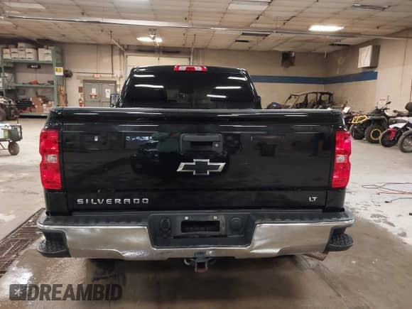 2017 Chevrolet Silverado 1500 LT с VIN 1GCVKREC5HZ407827, выставлен на аукционе IAAI как лот 43113250 с пробегом 111 688 миль миль и . История ставок и продаж доступна на DreamBid. Изображение 16.