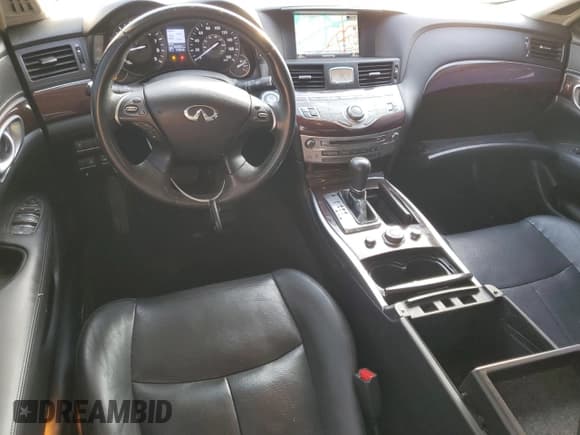 ✅ 2017 Infiniti Q70 3.7 • VIN: JN1BY1AP6HM740551 • Lot: 54435405. Listed on Copart with 103,557 mi. Free auction sales archive from the USA and detailed vehicle history report at DreamBid. Image 8.