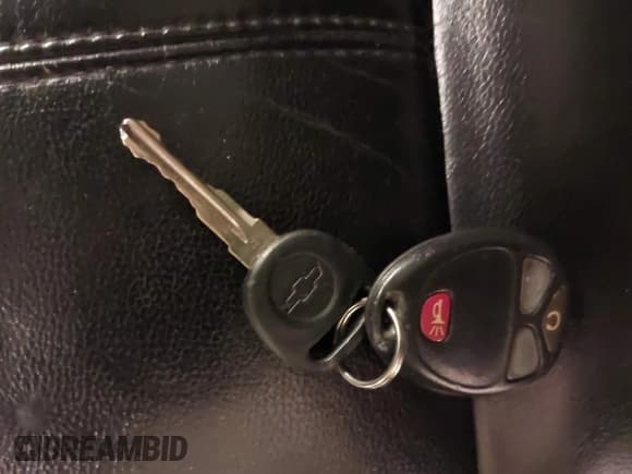 ✅ 2011 Chevrolet Silverado 1500 LTZ • VIN: 1GCRKTE37BZ201253 • Lot: 43611168. Listed on IAAI with 243,283 mi. Free auction sales archive from the USA and detailed vehicle history report at DreamBid. Image 11.