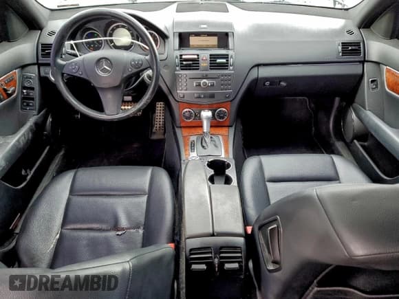 ✅ 2011 Mercedes-Benz C 300 Sport • VIN: WDDGF8BB8BR169066 • Lot: 95919685. Listed on Copart with 155,256 mi. Free auction sales archive from the USA and detailed vehicle history report at DreamBid. Image 8.