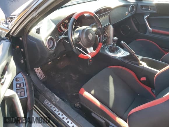 ✅ 2019 Toyota 86 GT • VIN: JF1ZNAE1XK9702296 • Lot: 76758654. Listed on Copart with 66,195 mi. Free auction sales archive from the USA and detailed vehicle history report at DreamBid. Image 8.