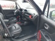 ✅ 2017 Jeep Renegade Trailhawk • VIN: ZACCJBCB3HPF32738 • Лот: 42206193. Опубликован ранее на IAAI с пробегом 142 797 миль. Бесплатный доступ к архиву аукционных продаж из США и подробный отчёт об истории автомобиля на DreamBid. Изображение 5.