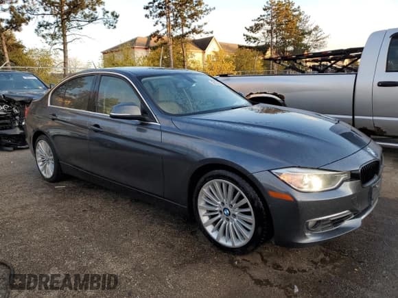 ✅ 2013 BMW 3 Series 328i • VIN: WBA3C1C52DF437600 • Lot: 91648285. Wystawiony na Copart z przebiegiem 134 398 mil. Bezpłatny archiwum sprzedaży aukcyjnych z USA i szczegółowy raport historii pojazdu na DreamBid. Zdjęcie 4.