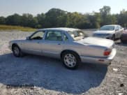 ✅ 2003 Jaguar XJ 8 • VIN: SAJDA14C33LF59266 • Lot: 71877055. Wystawiony na Copart z przebiegiem 145 384 mil. Bezpłatny archiwum sprzedaży aukcyjnych z USA i szczegółowy raport historii pojazdu na DreamBid. Zdjęcie 2.