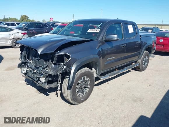 ✅ 2017 Toyota Tacoma SR5 • VIN: 3TMCZ5AN3HM055741 • Lot: 43582879. Listed on IAAI with 54,770 mi. Free auction sales archive from the USA and detailed vehicle history report at DreamBid. Image 2.