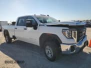✅ 2022 GMC Sierra 1500 • VIN: 1GT48LEY2NF313582 • Lot: 70024894. Wystawiony na Copart z przebiegiem 79 239 mil. Bezpłatny archiwum sprzedaży aukcyjnych z USA i szczegółowy raport historii pojazdu na DreamBid. Zdjęcie 4.
