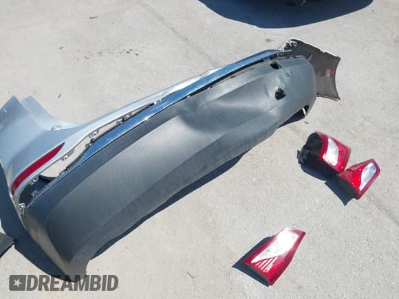 ✅ 2019 Chevrolet Equinox LT • VIN: 3GNAXKEV6KL132175 • Лот: 43114505. Опубликован ранее на IAAI с пробегом 88 044 миль. Бесплатный доступ к архиву аукционных продаж из США и подробный отчёт об истории автомобиля на DreamBid. Изображение 12.