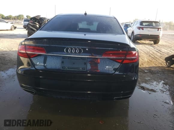 ✅ 2017 Audi A8 • VIN: WAU44AFD6HN020707 • Лот: 66995975. Опубликован ранее на Copart с пробегом 110 381 миль. Бесплатный доступ к архиву аукционных продаж из США и подробный отчёт об истории автомобиля на DreamBid. Изображение 6.