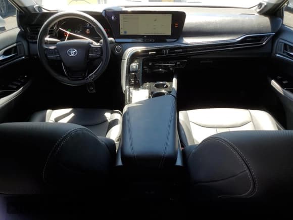 ✅ 2023 Toyota Mirai XLE • VIN: JTDAAAAA1PA010023 • Лот: 68287084. Опубликован ранее на Copart с пробегом 20 615 миль. Бесплатный доступ к архиву аукционных продаж из США и подробный отчёт об истории автомобиля на DreamBid. Изображение 8.