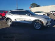 ✅ 2022 Chevrolet Blazer LT • VIN: 3GNKBCR42NS127270 • Lot: 43481761. Listed on IAAI with 47,879 mi. Free auction sales archive from the USA and detailed vehicle history report at DreamBid. Image 13.