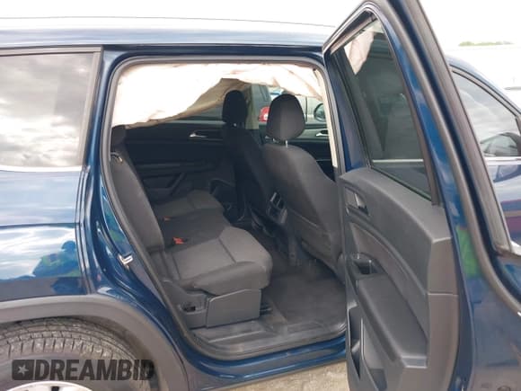 ✅ 2018 Volkswagen Atlas S • VIN: 1V2AP2CA1JC591812 • Лот: 43174976. Опубликован ранее на IAAI с пробегом 99 480 миль. Бесплатный доступ к архиву аукционных продаж из США и подробный отчёт об истории автомобиля на DreamBid. Изображение 8.