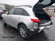 ✅ 2007 Infiniti FX • VIN: JNRAS08WX7X209528 • Lot: 43713074. Wystawiony na IAAI z przebiegiem 134 282 mil. Bezpłatny archiwum sprzedaży aukcyjnych z USA i szczegółowy raport historii pojazdu na DreamBid. Zdjęcie 3.