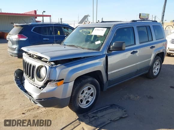 ✅ 2015 Jeep Patriot Sport • VIN: 1C4NJPBB1FD402072 • Lot: 43802707. Wystawiony na IAAI z przebiegiem 76 674 mil. Bezpłatny archiwum sprzedaży aukcyjnych z USA i szczegółowy raport historii pojazdu na DreamBid. Zdjęcie 2.