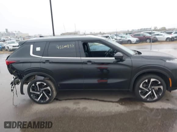 ✅ 2024 Mitsubishi Outlander SEL • VIN: JA4J4WA87RZ086278 • Lot: 43500897. Listed on IAAI with 45,324 mi. Free auction sales archive from the USA and detailed vehicle history report at DreamBid. Image 13.