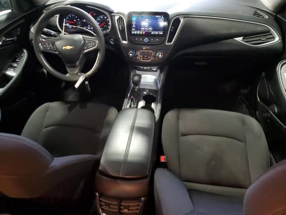 ✅ 2024 Chevrolet Malibu LT • VIN: 1G1ZD5ST2RF112995 • Lot: 86285435. Wystawiony na Copart z przebiegiem 61 831 mil mil. Skorzystaj z bezpłatnego archiwum sprzedaży aukcyjnych z USA i zobacz szczegółowy raport historii pojazdu na DreamBid. Zdjęcie 8.