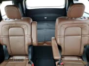 ✅ 2021 Lincoln Aviator Grand Touring • VIN: 5LMYJ8XY6MNL00198 • Лот: 53122913. Опубликован ранее на Copart с пробегом 48 166 миль. Бесплатный доступ к архиву аукционных продаж из США и подробный отчёт об истории автомобиля на DreamBid. Изображение 10.