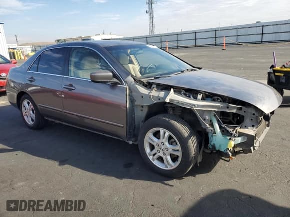✅ 2006 Honda Accord EX • VIN: JHMCM56726C005399 • Lot: 91930235. Listed on Copart with 155,577 mi. Free auction sales archive from the USA and detailed vehicle history report at DreamBid. Image 4.