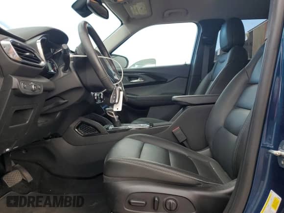 2021 Chevrolet TrailBlazer LT с VIN KL79MRSL9MB031990, выставлен на аукционе Copart как лот 86534565 с пробегом 86 977 миль миль и Списание • Salvage title. История ставок и продаж доступна на DreamBid. Изображение 7.