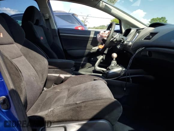 ✅ 2008 Honda Civic Si • VIN: 2HGFA55548H703389 • Lot: 62071215. Listed on Copart with 136,948 mi. Free auction sales archive from the USA and detailed vehicle history report at DreamBid. Image 7.