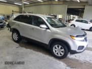 ✅ 2012 Kia Sorento LX • VIN: 5XYKT3A12CG229058 • Lot: 89854405. Listed on Copart with 194,490 mi. Free auction sales archive from the USA and detailed vehicle history report at DreamBid. Image 4.