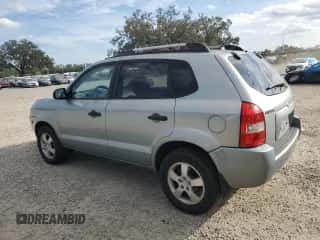 2007 Hyundai Tucson GLS z VIN KM8JM12B37U631045, wystawiony jako Copart lot #83580094 z przebiegiem 117 208 mil mil oraz Nie do naprawy • Non repairable. Historia ofert i sprzedaży dostępna na DreamBid. Obrazek 2.