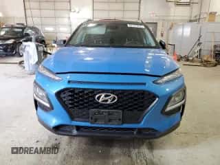 2019 Hyundai Kona SEL z VIN KM8K22AA3KU395031, wystawiony jako Copart lot #63141233 z przebiegiem 36 075 mil mil oraz . Historia ofert i sprzedaży dostępna na DreamBid. Obrazek 5.