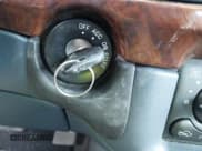 ✅ 2005 Chevrolet Impala Police Police • VIN: 2G1WF55K159345706 • Lot: 41336297. Wystawiony na IAAI z przebiegiem 151 602 mil. Bezpłatny archiwum sprzedaży aukcyjnych z USA i szczegółowy raport historii pojazdu na DreamBid. Zdjęcie 11.