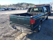 ✅ 2003 Chevrolet S-10 • VIN: 1GCCS19H038283804 • Лот: 42018334. Опубликован ранее на IAAI с пробегом 171 940 миль. Бесплатный доступ к архиву аукционных продаж из США и подробный отчёт об истории автомобиля на DreamBid. Изображение 4.