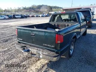 ✅ 2003 Chevrolet S-10 • VIN: 1GCCS19H038283804 • Лот: 42018334. Опубликован ранее на IAAI с пробегом 171 940 миль. Бесплатный доступ к архиву аукционных продаж из США и подробный отчёт об истории автомобиля на DreamBid. Изображение 4.