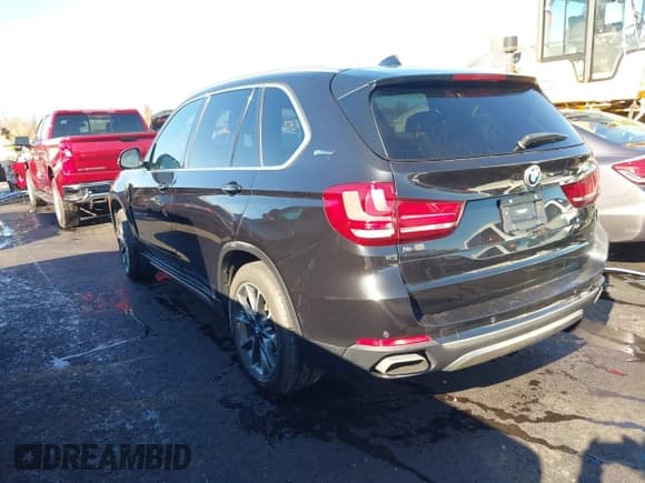 ✅ 2018 BMW X5 xDrive40e • VIN: 5UXKT0C51J0V98655 • Lot: 43532164. Listed on IAAI with 64,222 mi. Free auction sales archive from the USA and detailed vehicle history report at DreamBid. Image 3.